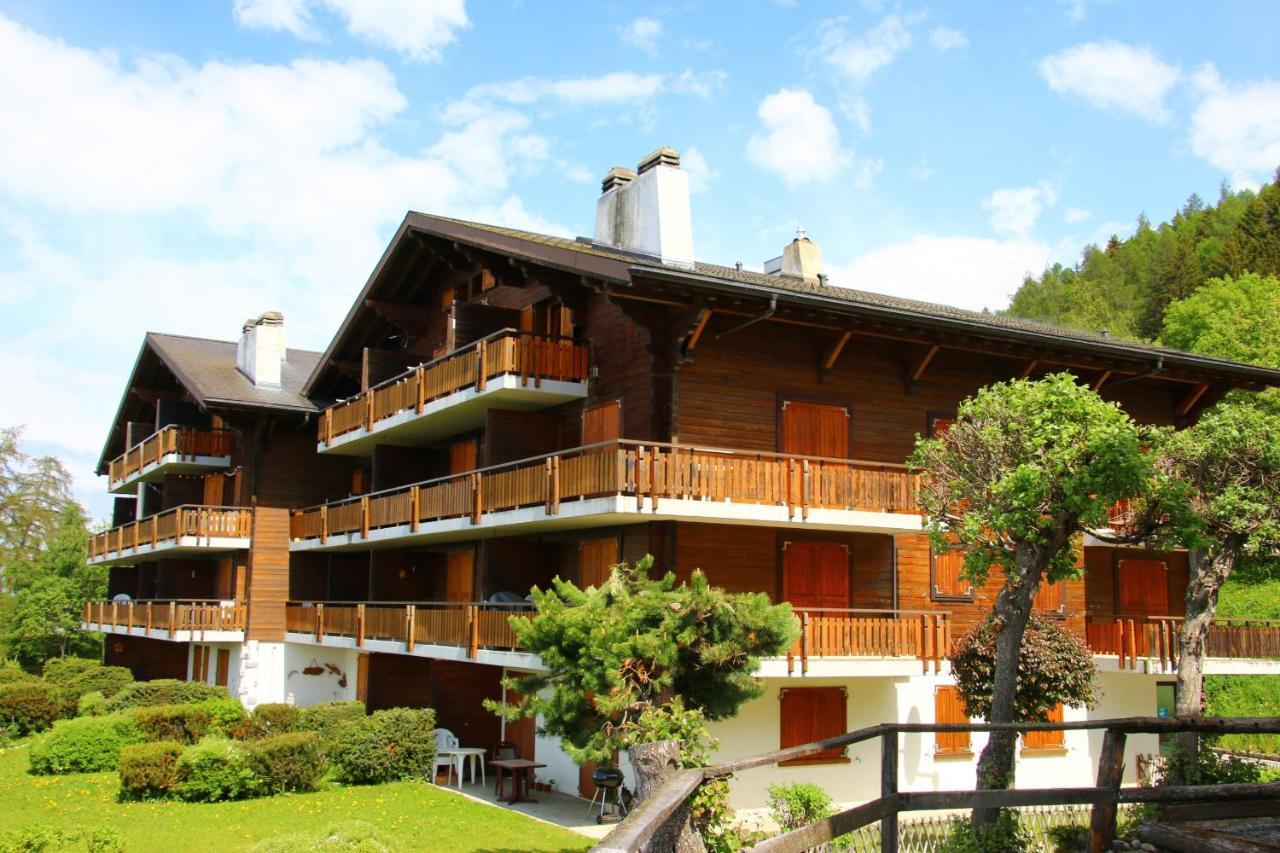 Agettes Mayens De L'Ours Mountain & Center Apartments By Alpvision Residences מראה חיצוני תמונה
