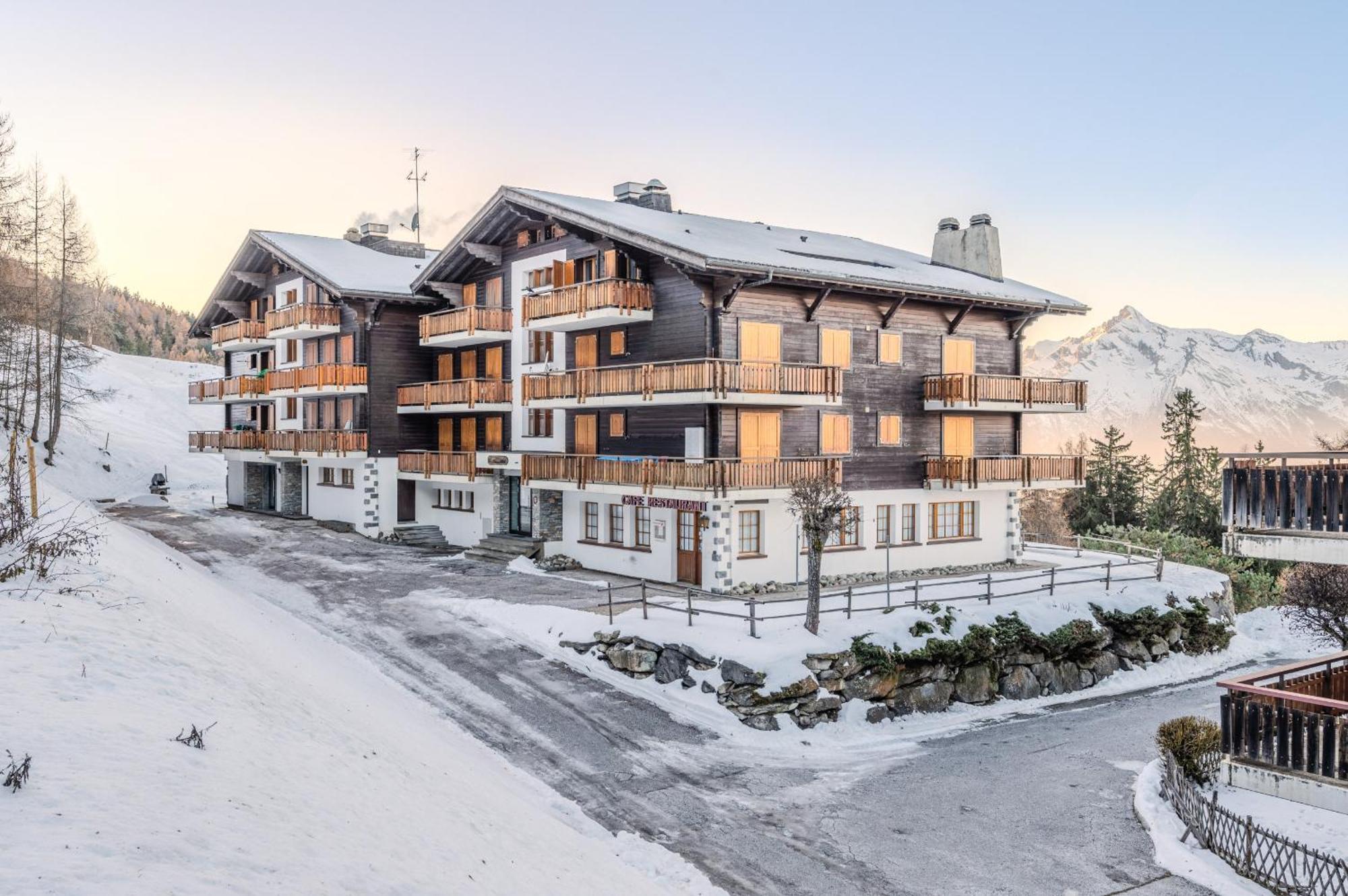 Agettes Mayens De L'Ours Mountain & Center Apartments By Alpvision Residences מראה חיצוני תמונה